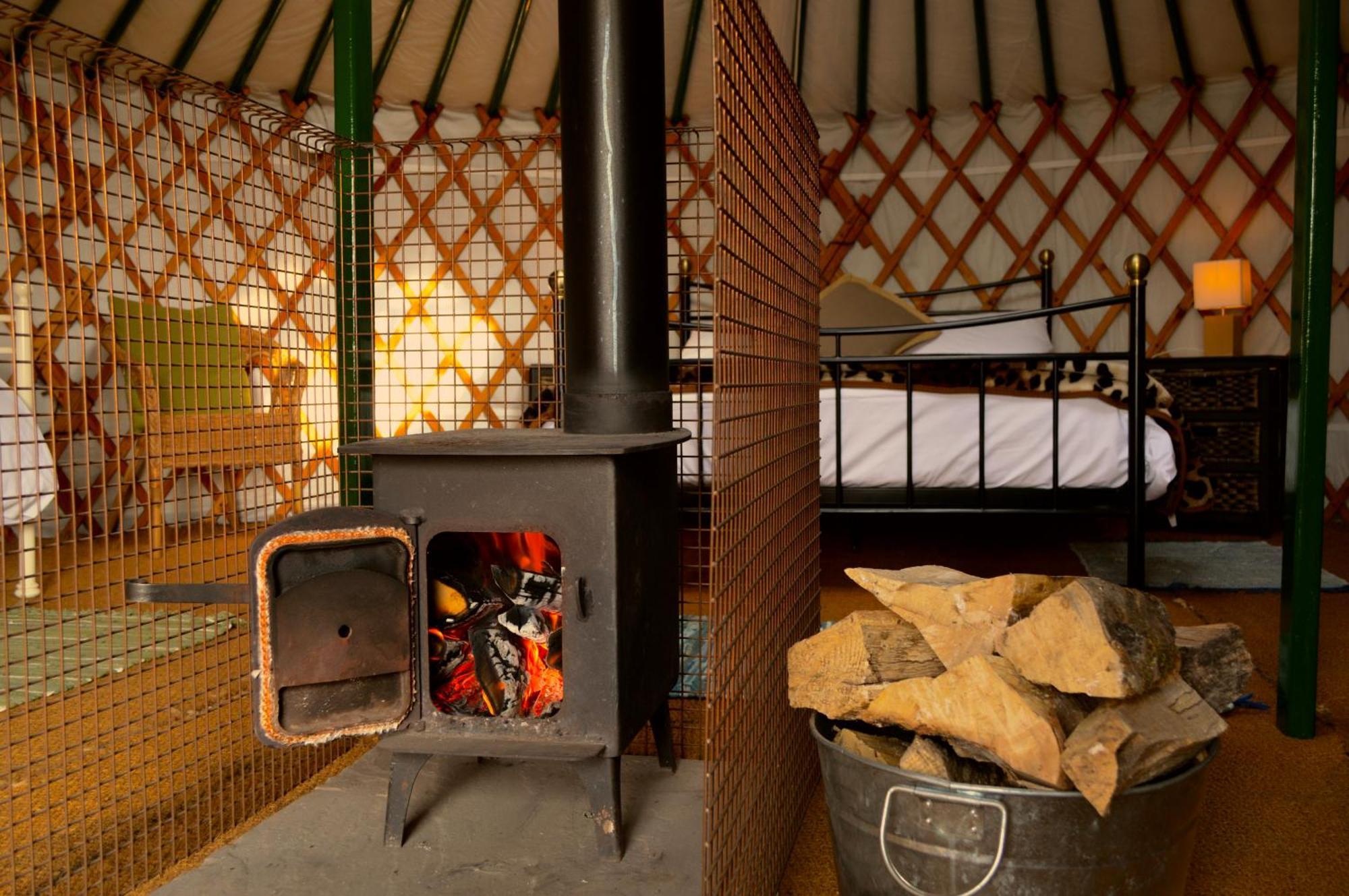 Caalm Camp Hotell Stour Provost Exteriör bild